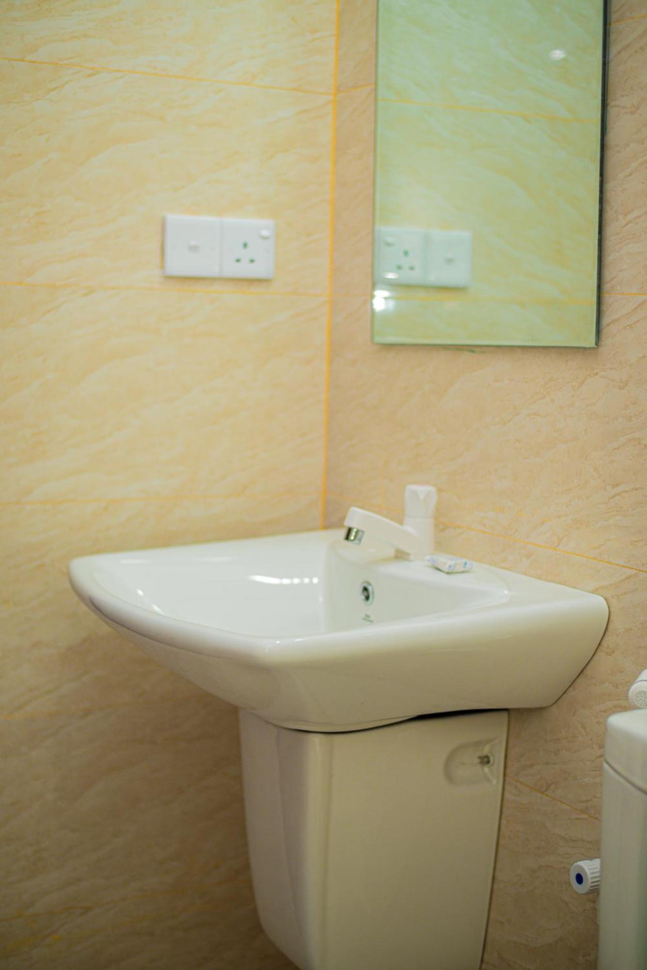 Sundowners Guesthouse Hikkaduwa Δωμάτιο φωτογραφία