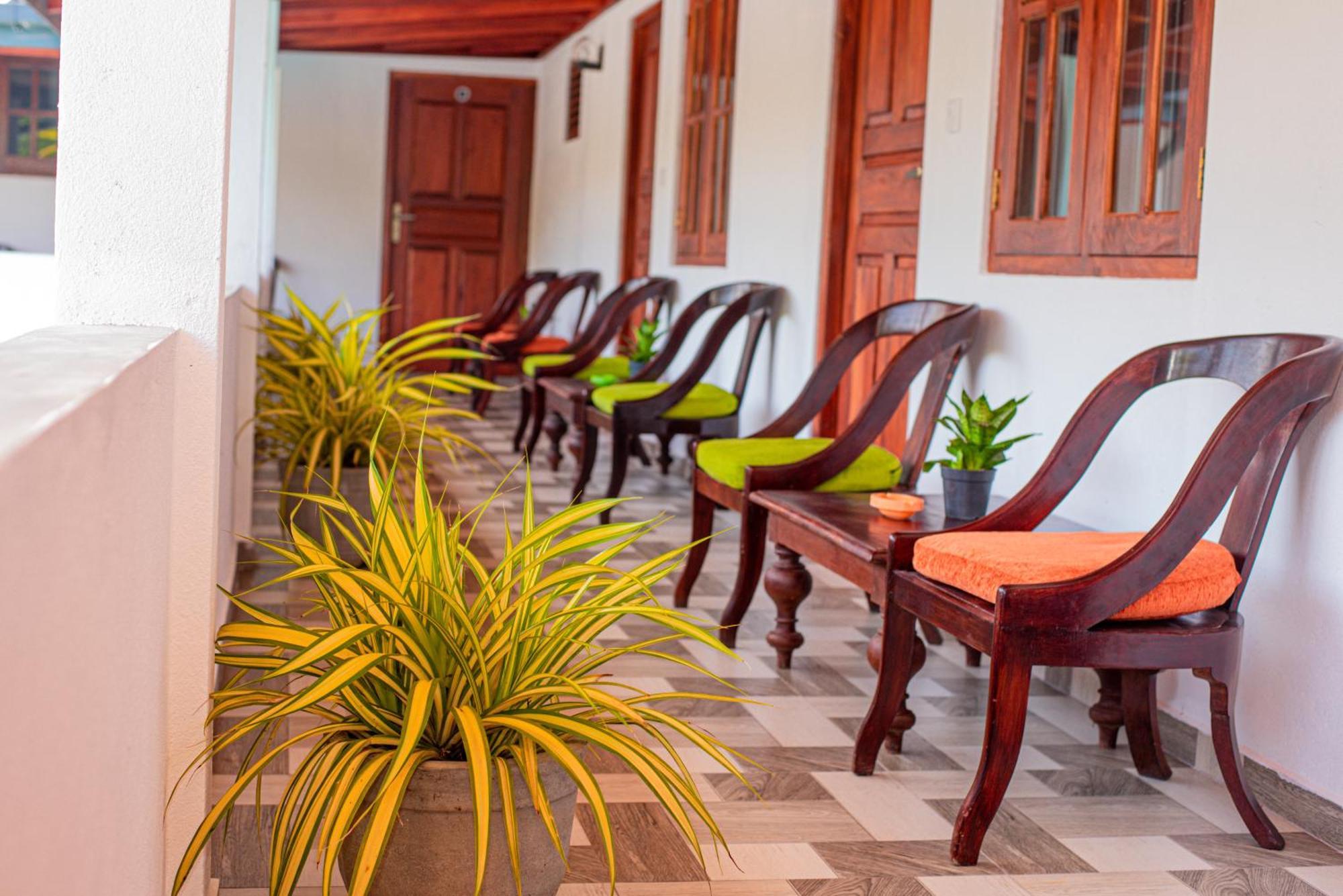 Sundowners Guesthouse Hikkaduwa Εξωτερικό φωτογραφία