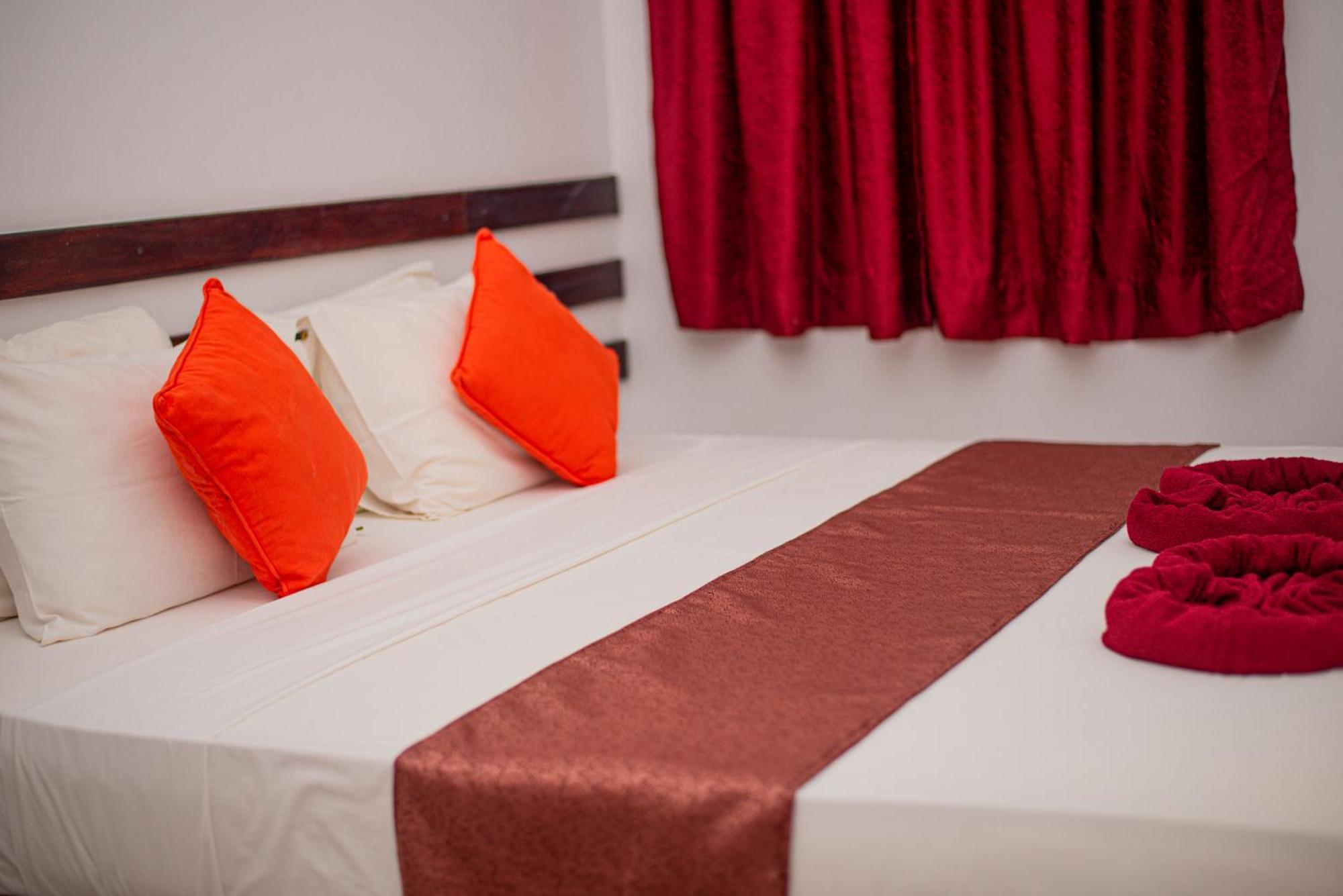 Sundowners Guesthouse Hikkaduwa Δωμάτιο φωτογραφία